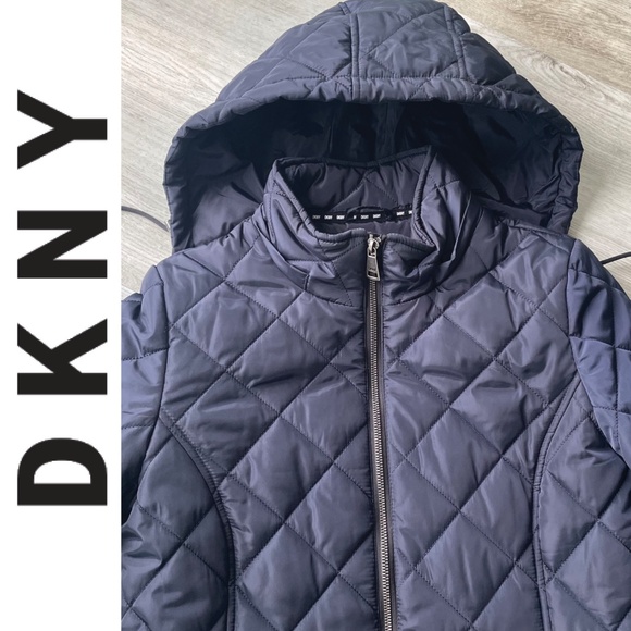NWOT 🦋 Navy Blue quilted jacket w/ hood | Small - Picture 3 of 16
